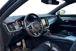 musta Volvo V90 2017 kuva 3.