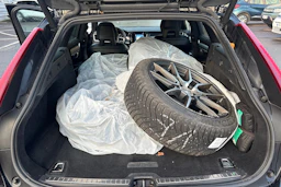 musta Volvo V90 2017 kuva 4.