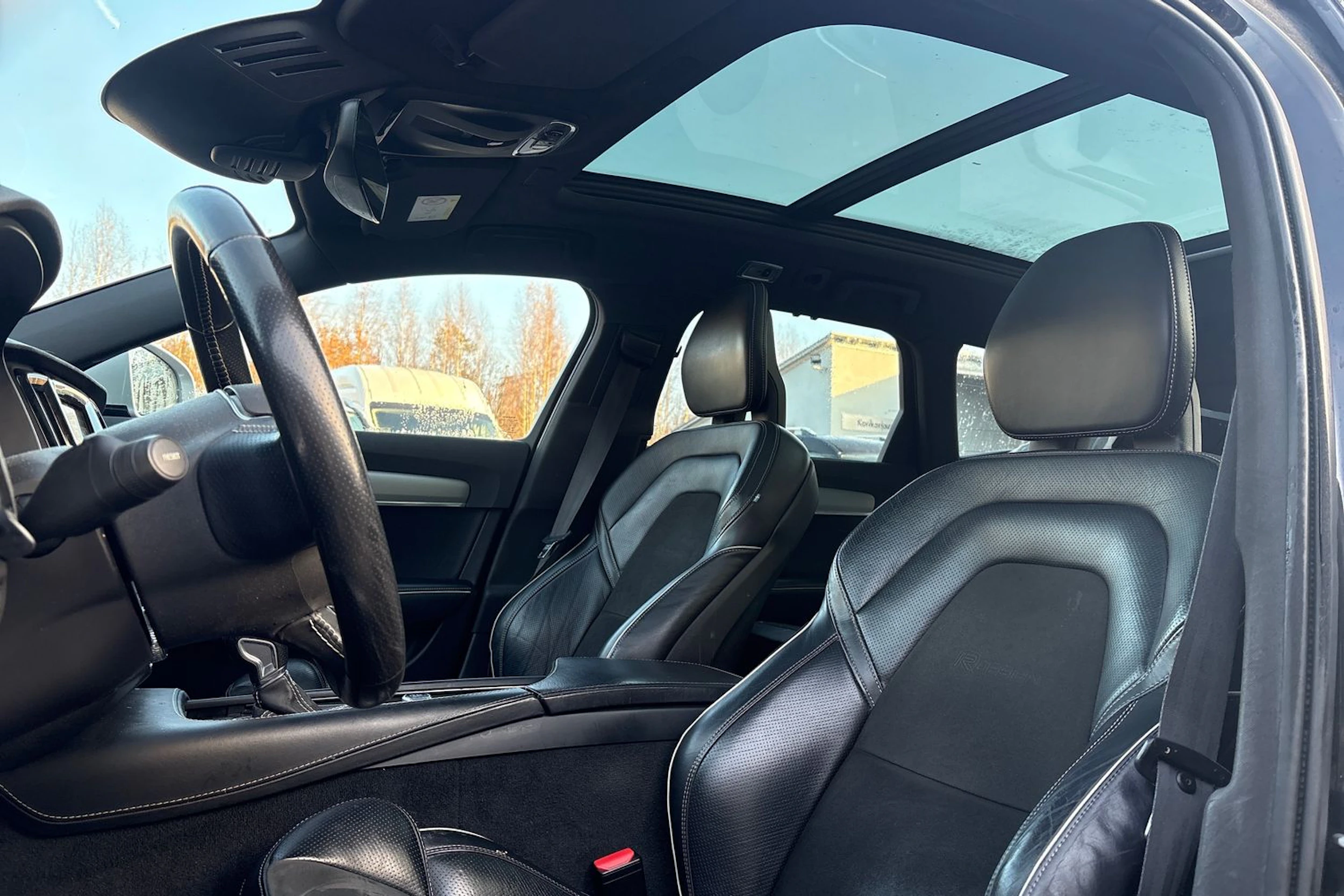 musta Volvo V90 2017 kuva 5.