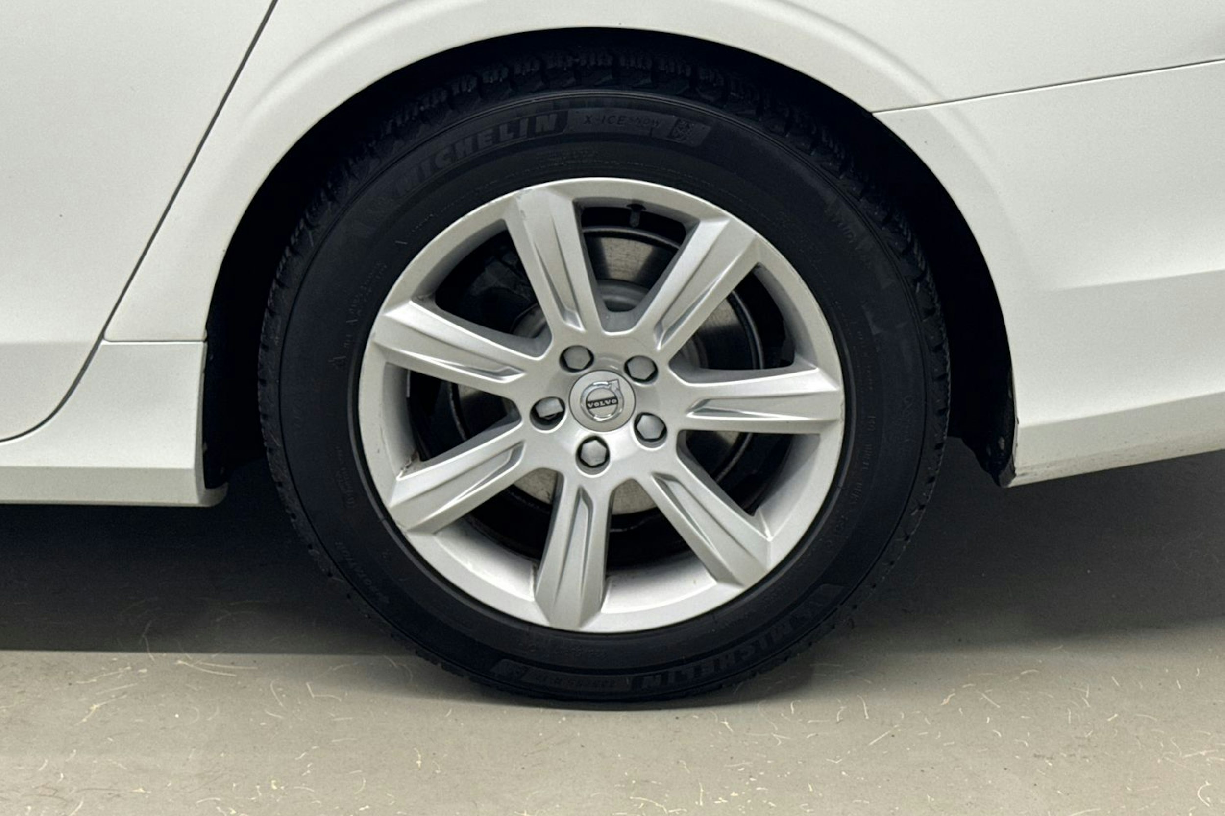valkoinen Volvo V90 2017 kuva 10.