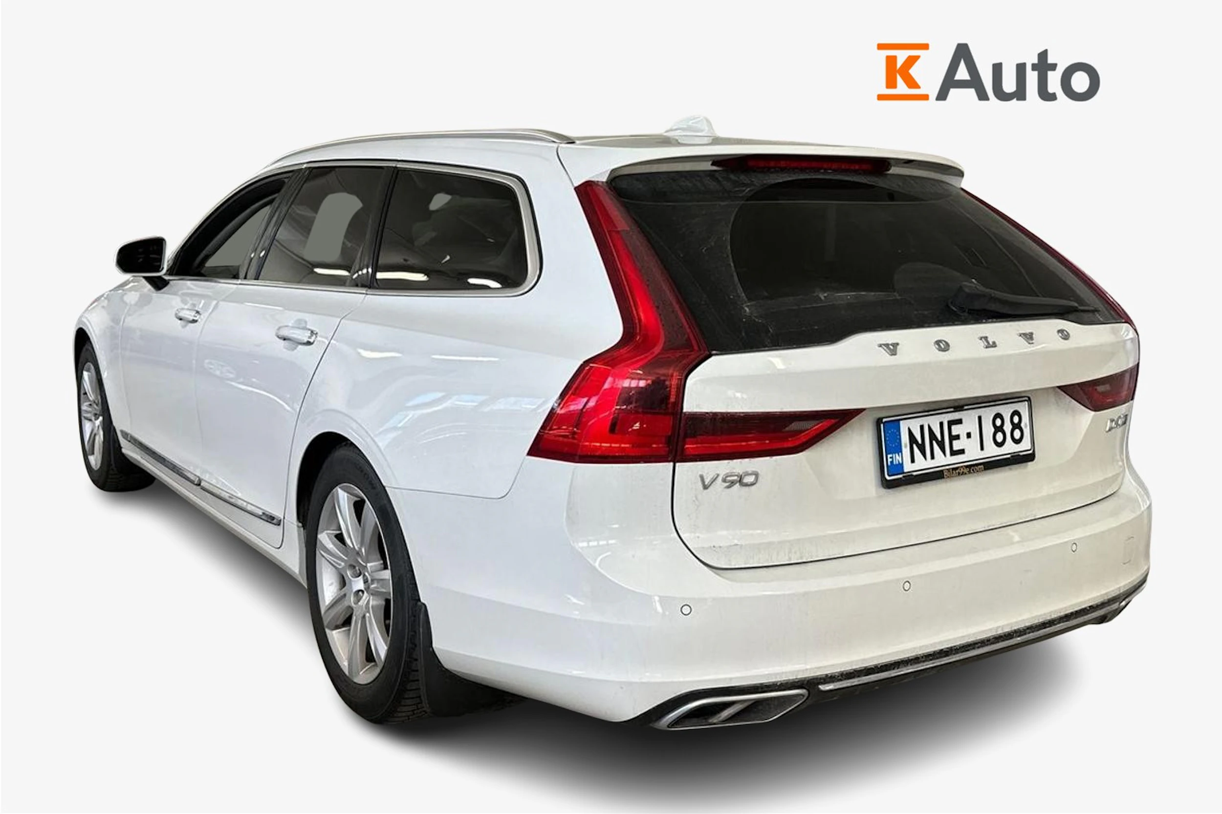 valkoinen Volvo V90 2017 kuva 2.