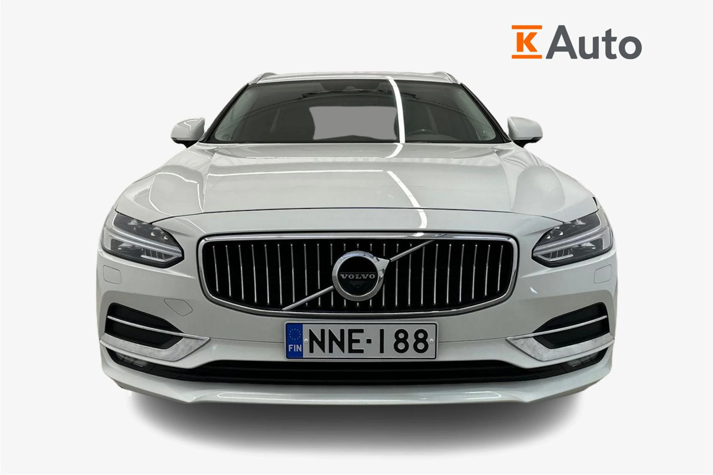 valkoinen Volvo V90 2017 kuva 4.