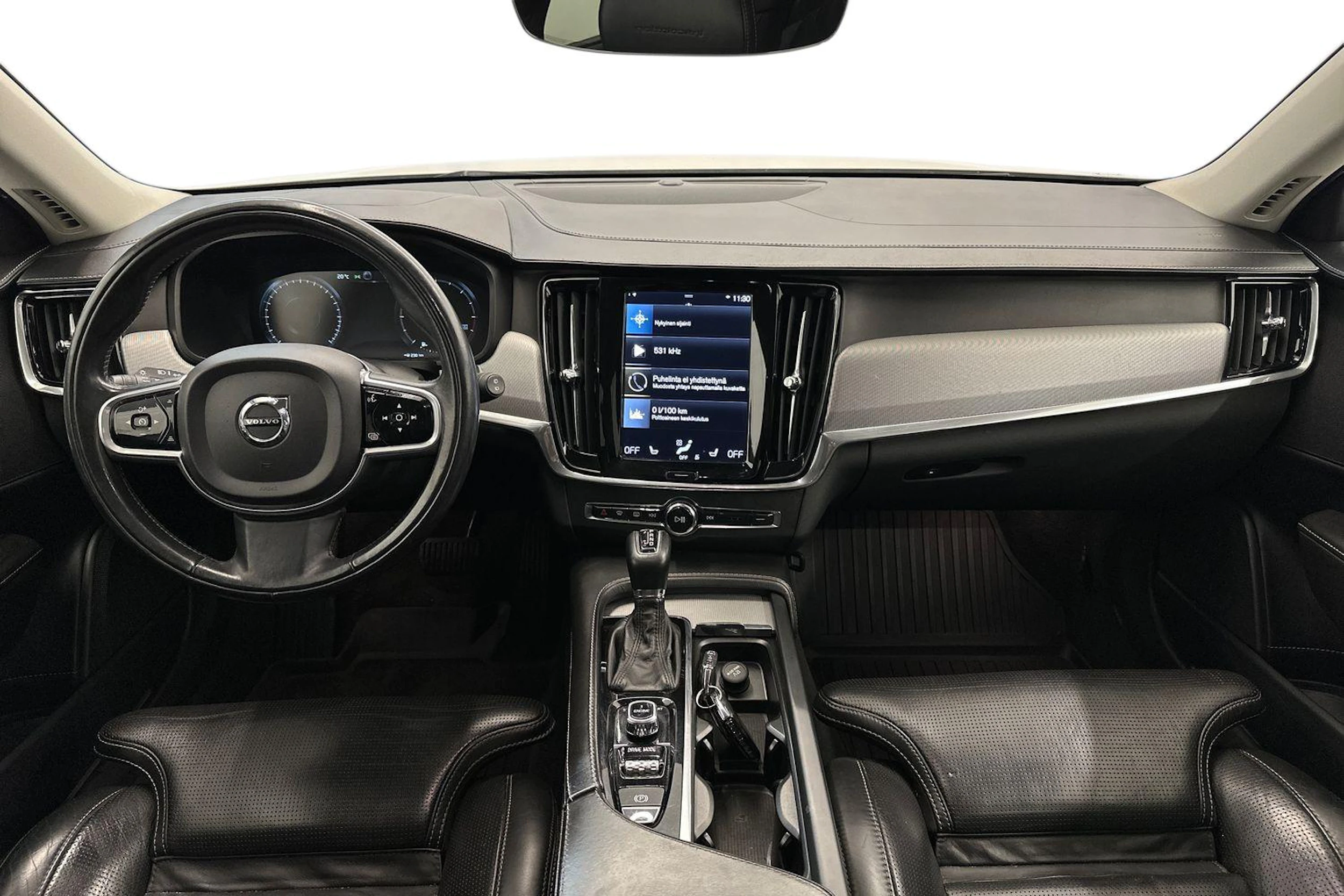 valkoinen Volvo V90 2017 kuva 7.