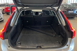 harmaa Volvo V90 2017 kuva 30.