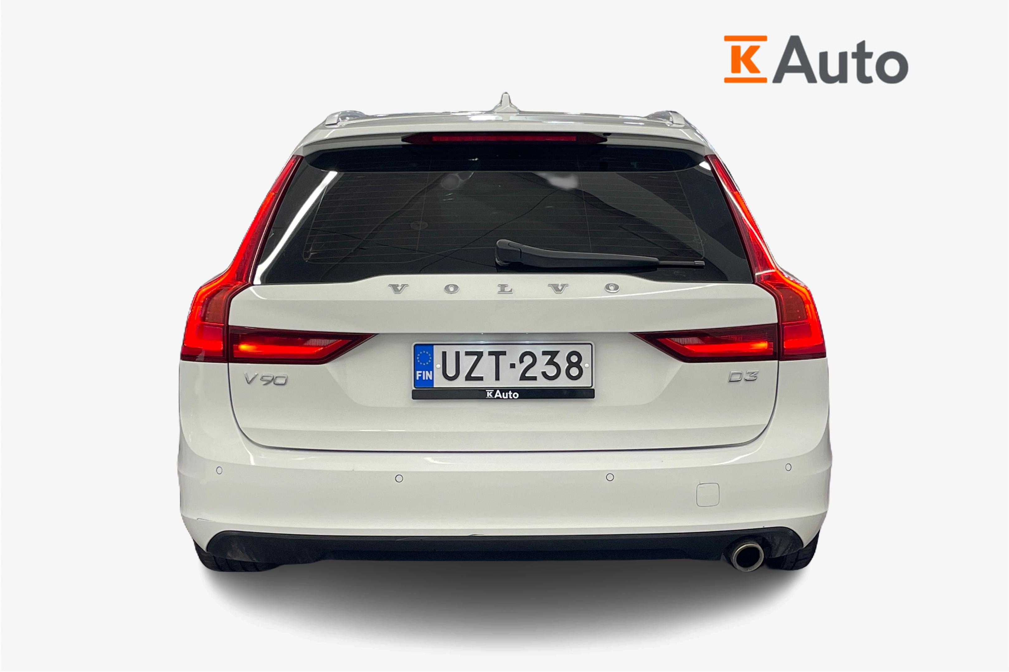 Volvo V90 D3 Momentum aut 2017, kuva 4/21