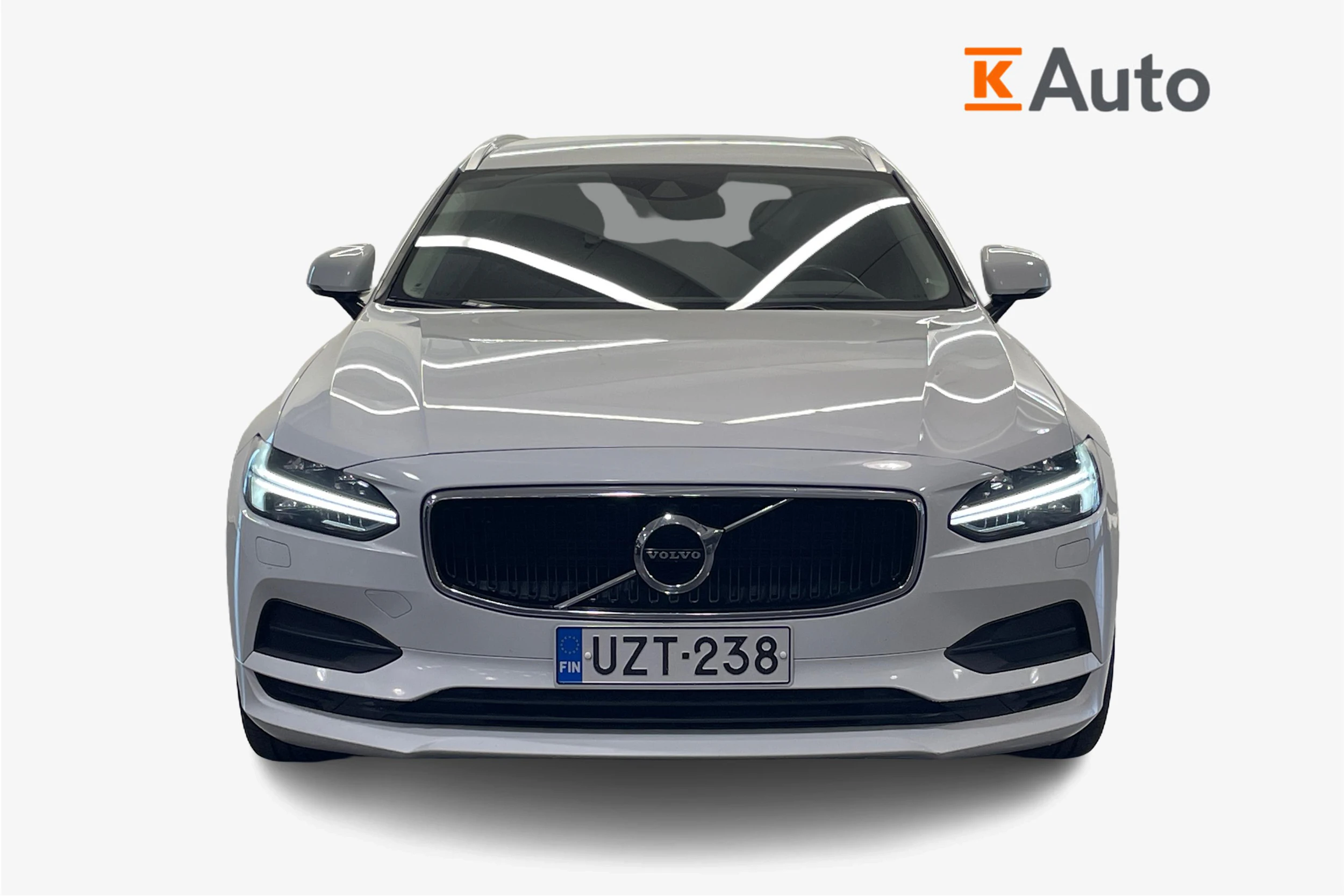valkoinen Volvo V90 2017 kuva 5.