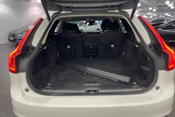 valkoinen Volvo V90 2017 kuva 17.