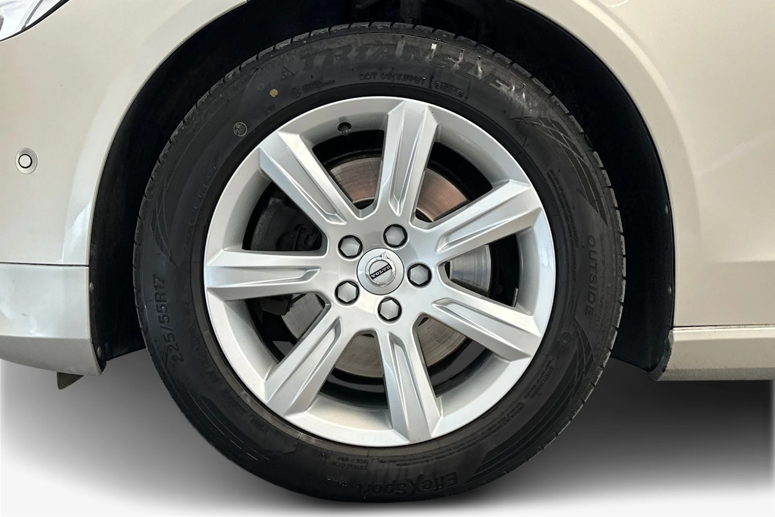 ruskea (beige) Volvo V90 2017 kuva 9.