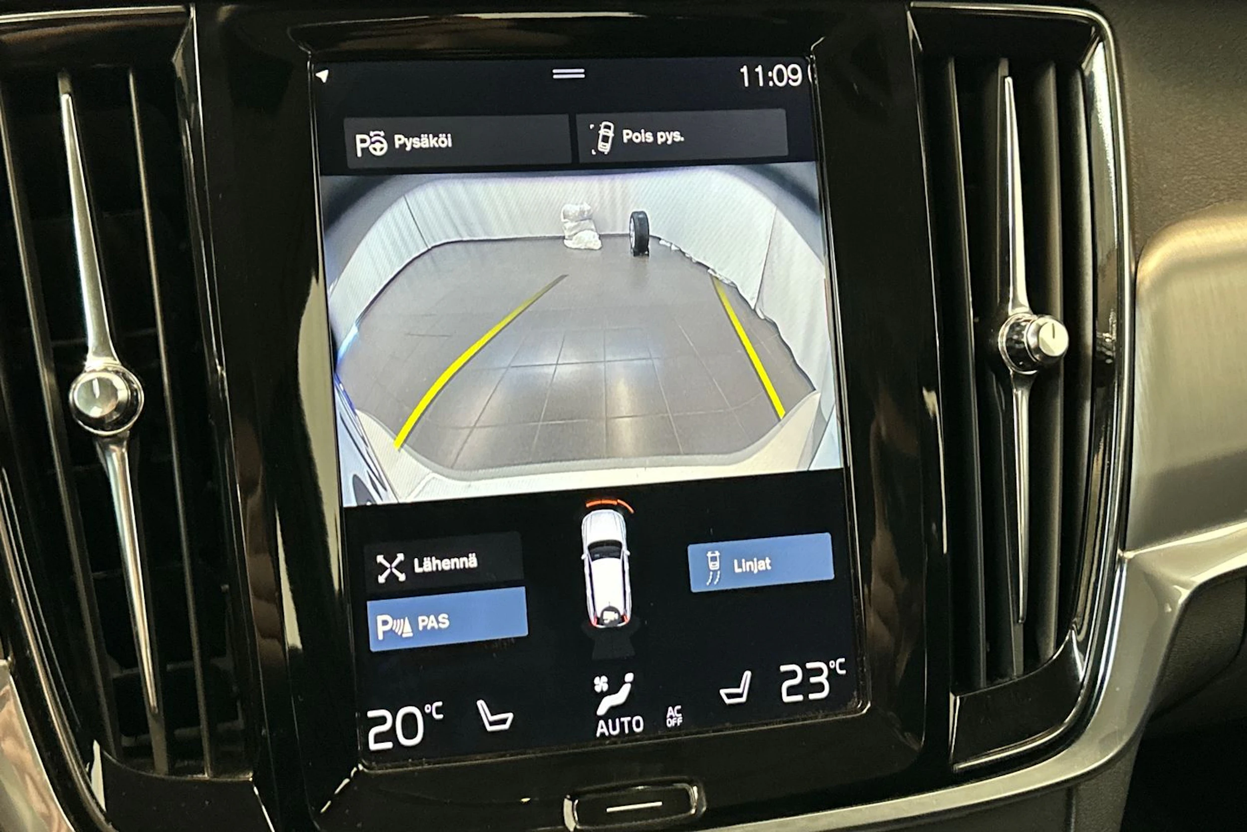 ruskea (beige) Volvo V90 2017 kuva 24.