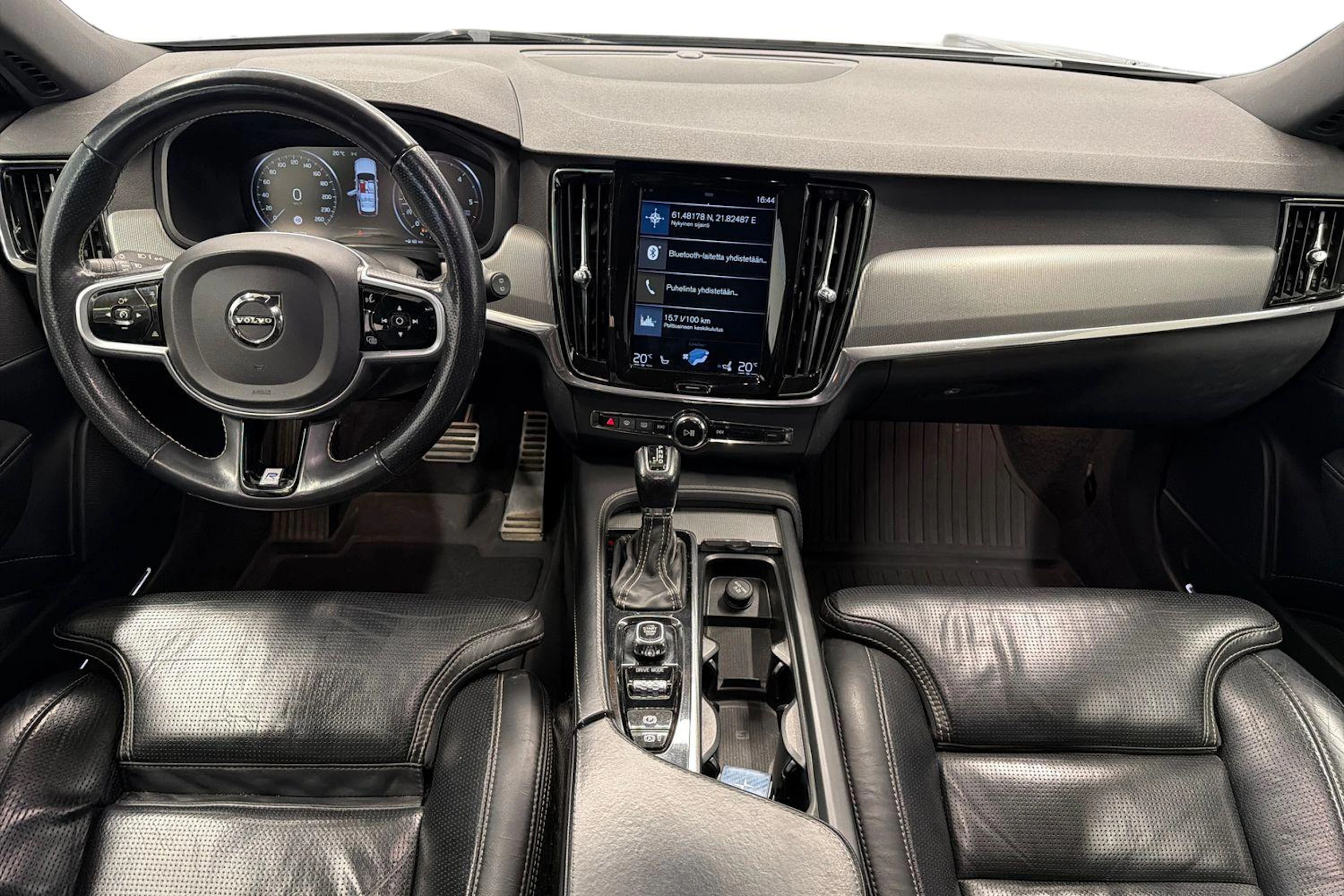 hopea Volvo V90 2018 kuva 7.