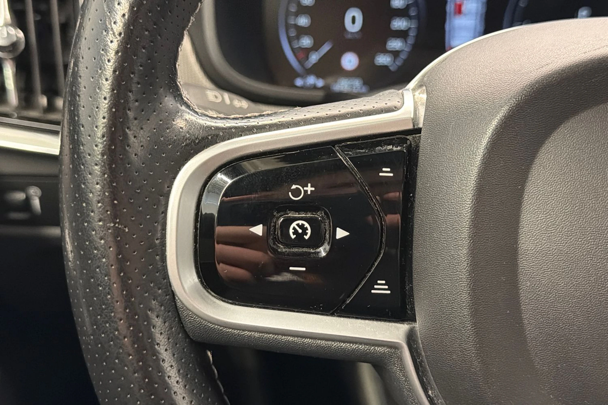hopea Volvo V90 2018 kuva 12.