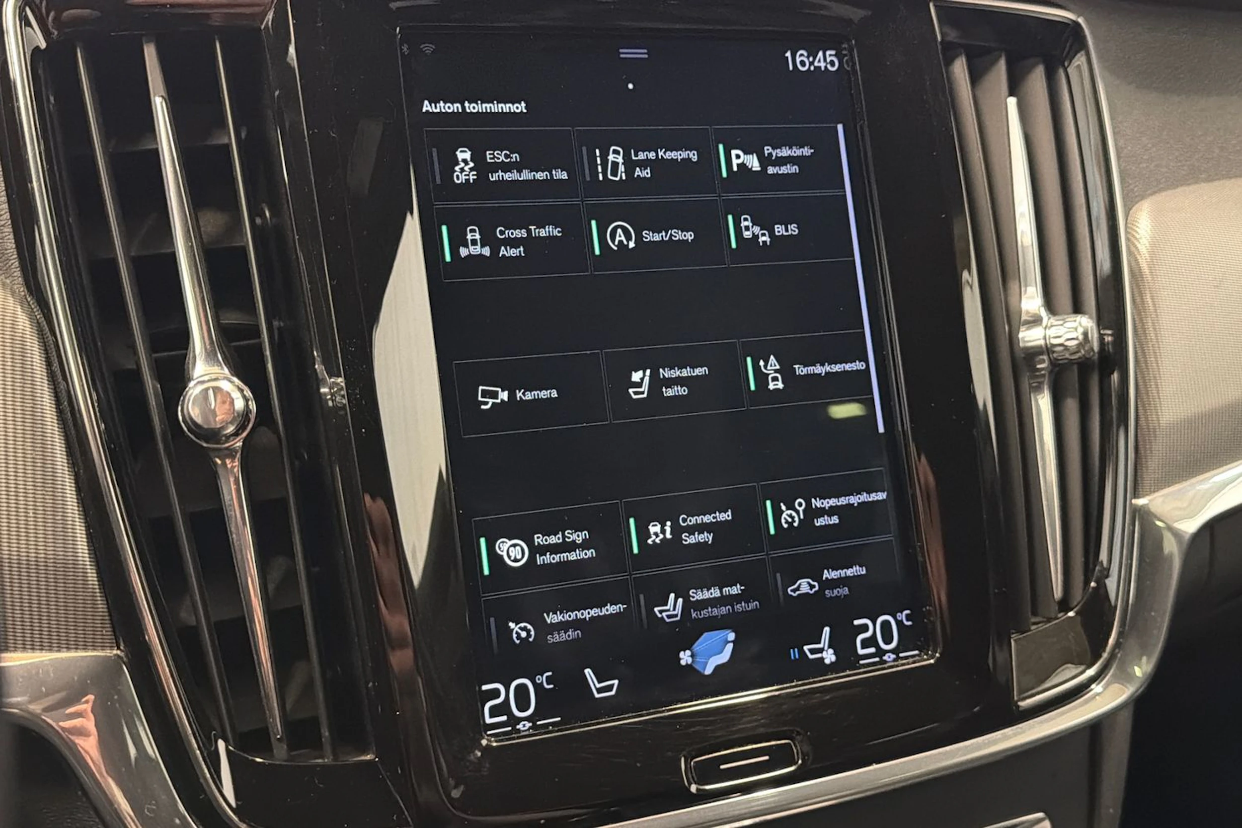 hopea Volvo V90 2018 kuva 15.