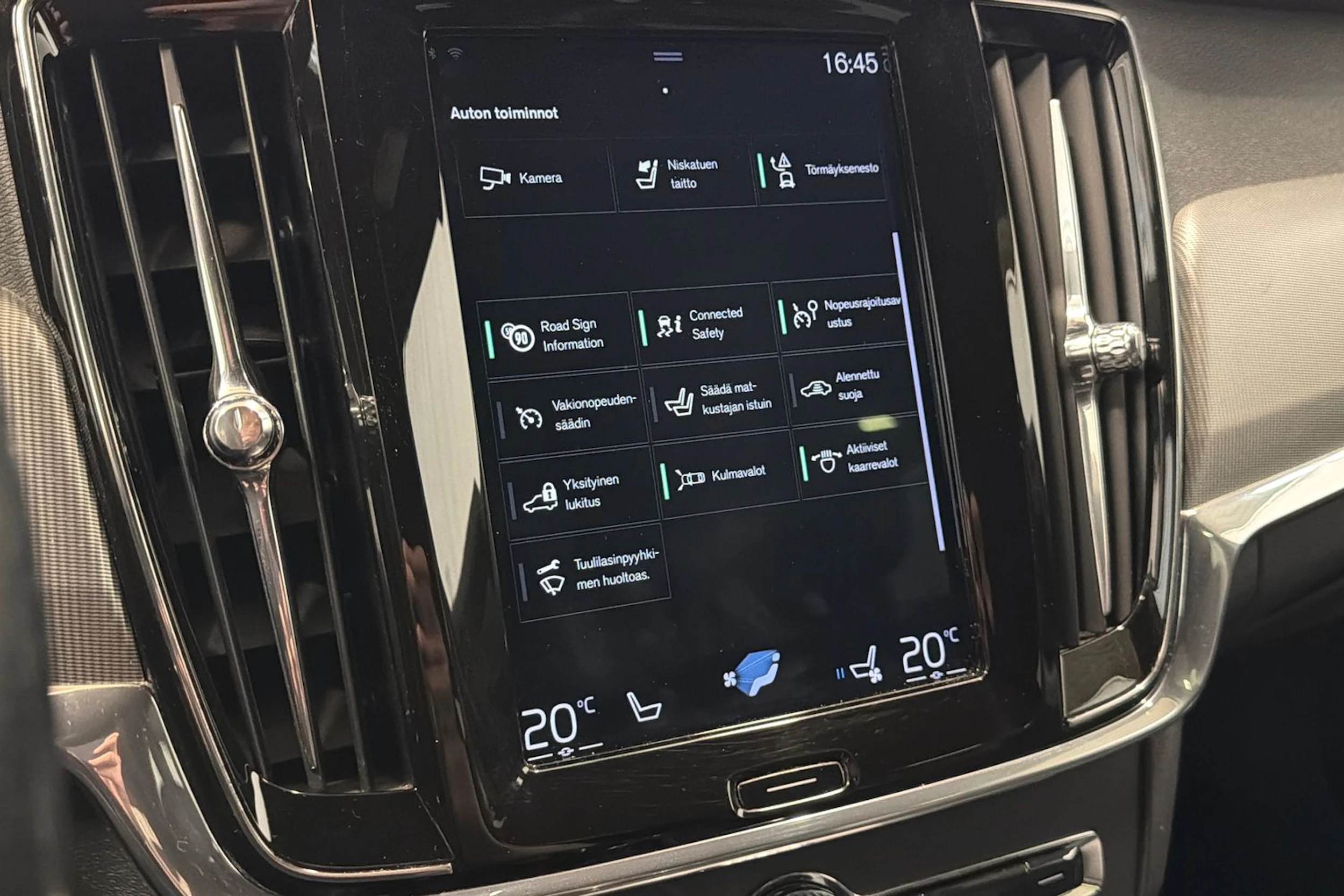 hopea Volvo V90 2018 kuva 16.
