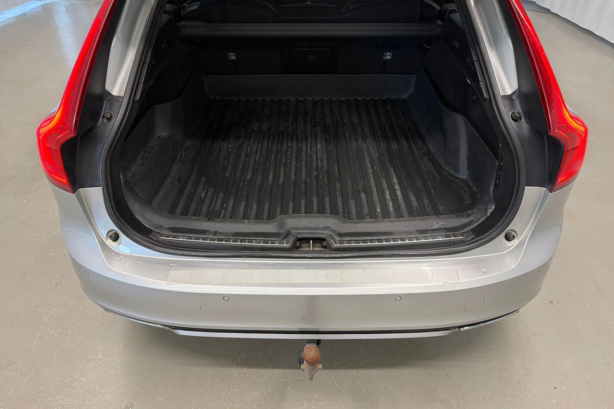 hopea Volvo V90 2018 kuva 22.