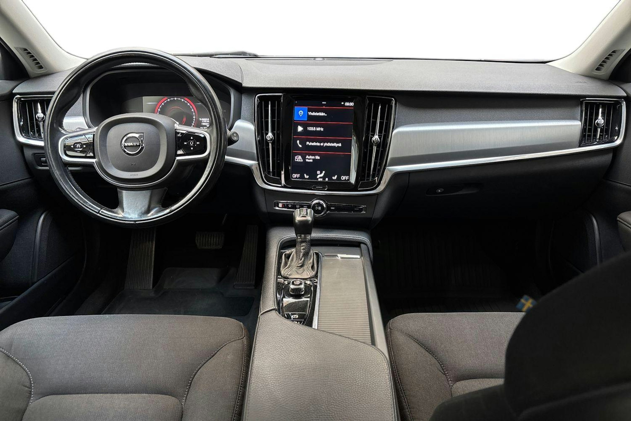 valkoinen Volvo V90 2018 kuva 9.