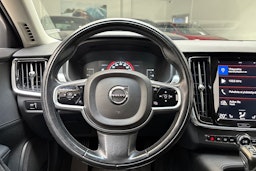 valkoinen Volvo V90 2018 kuva 21.