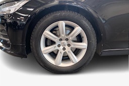 musta Volvo V90 2018 kuva 11.
