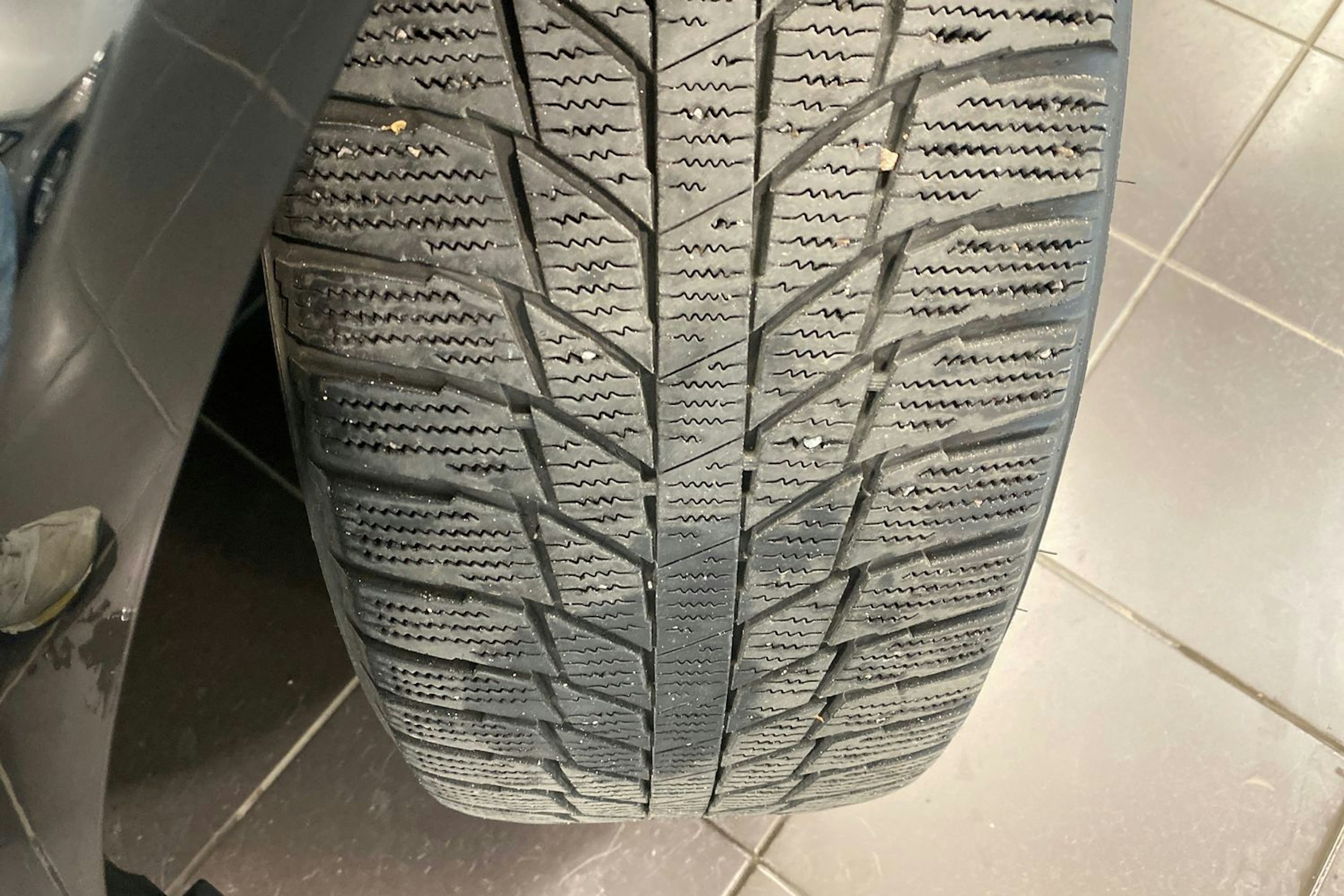musta Volvo V90 2018 kuva 16.