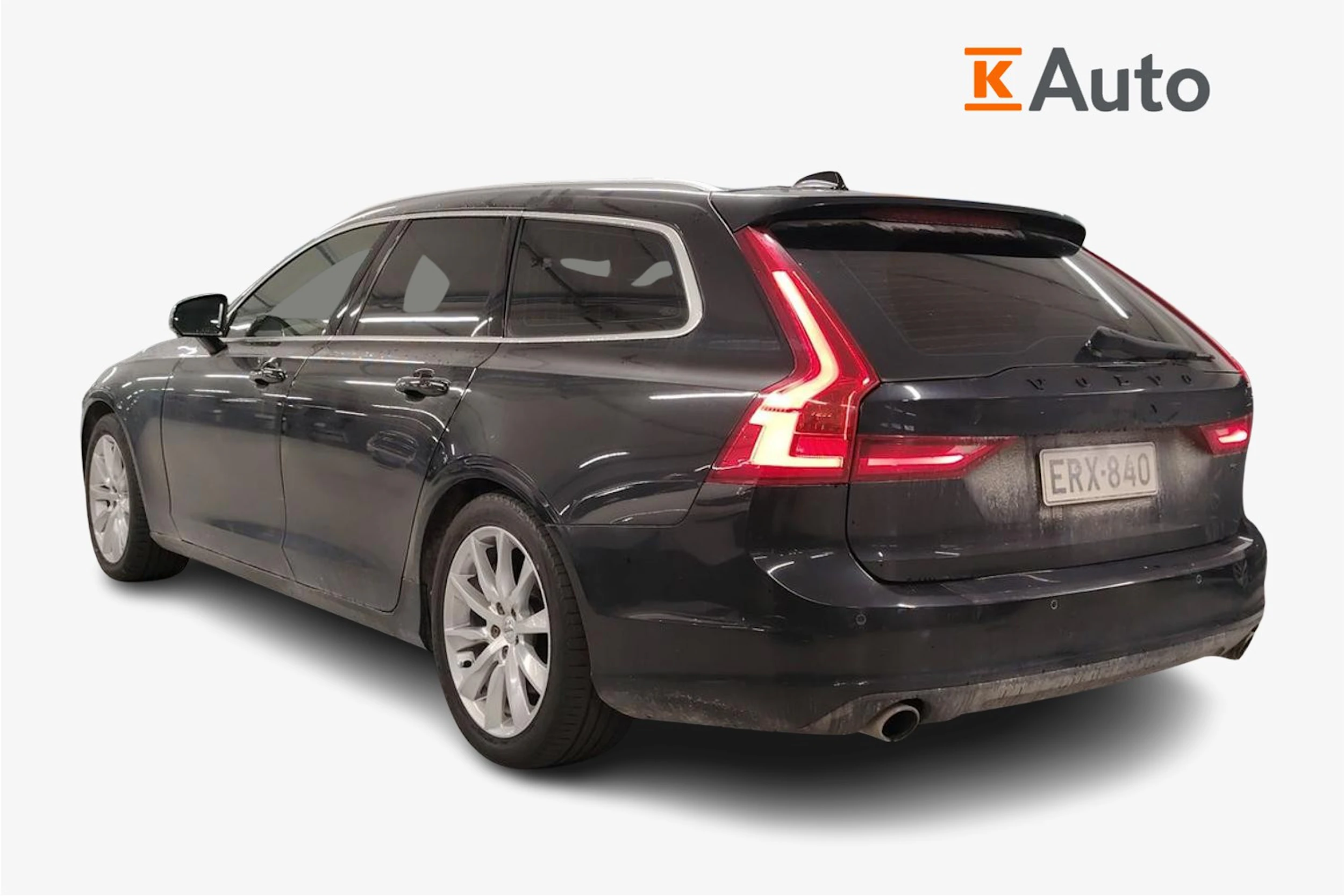 musta Volvo V90 2018 kuva 2.