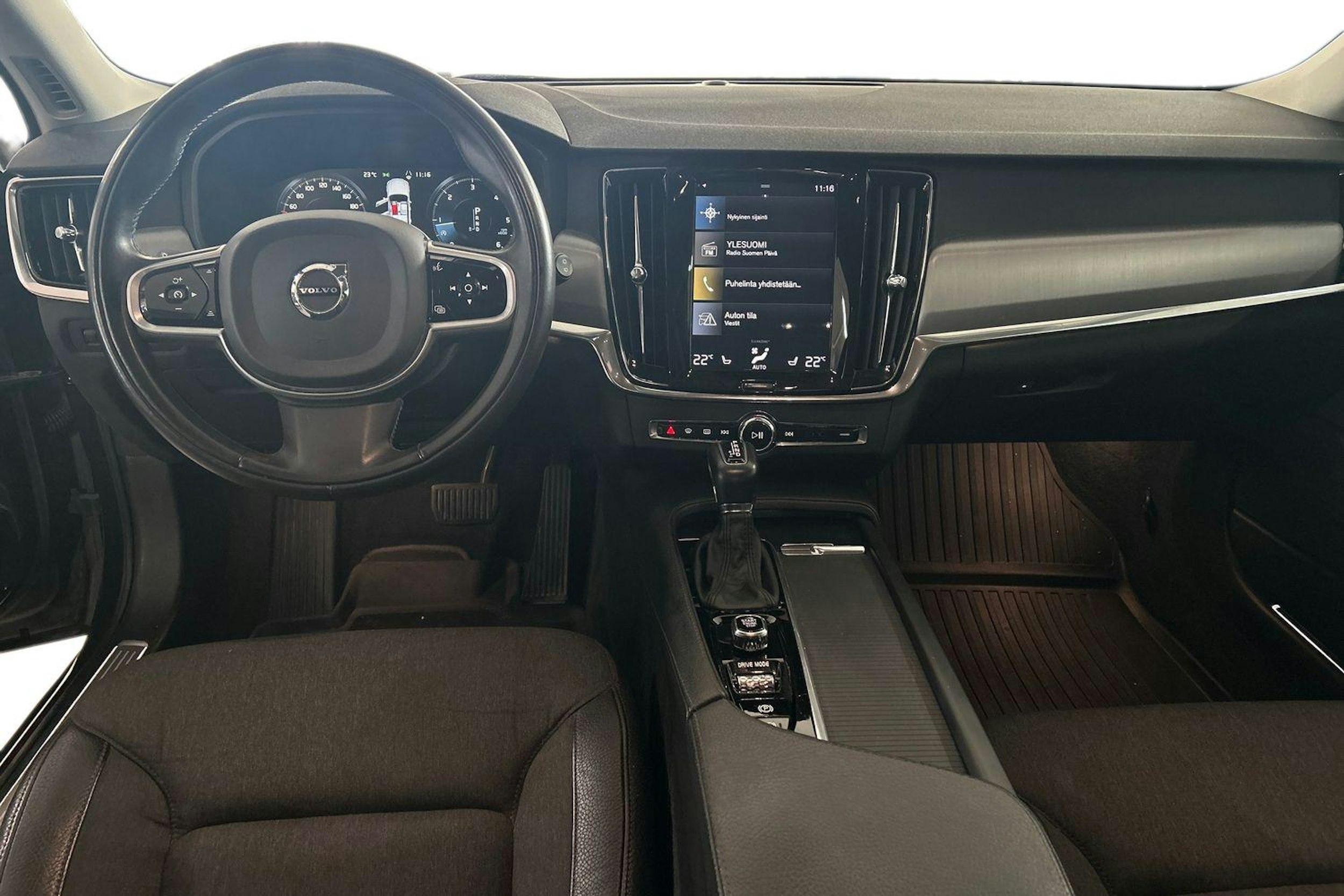 harmaa Volvo V90 2018 kuva 9.