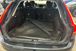 harmaa Volvo V90 2018 kuva 14.