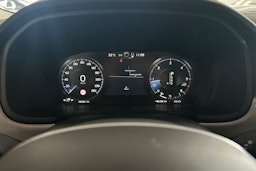 harmaa Volvo V90 2018 kuva 22.