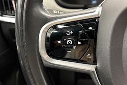 musta Volvo V90 2018 kuva 15.