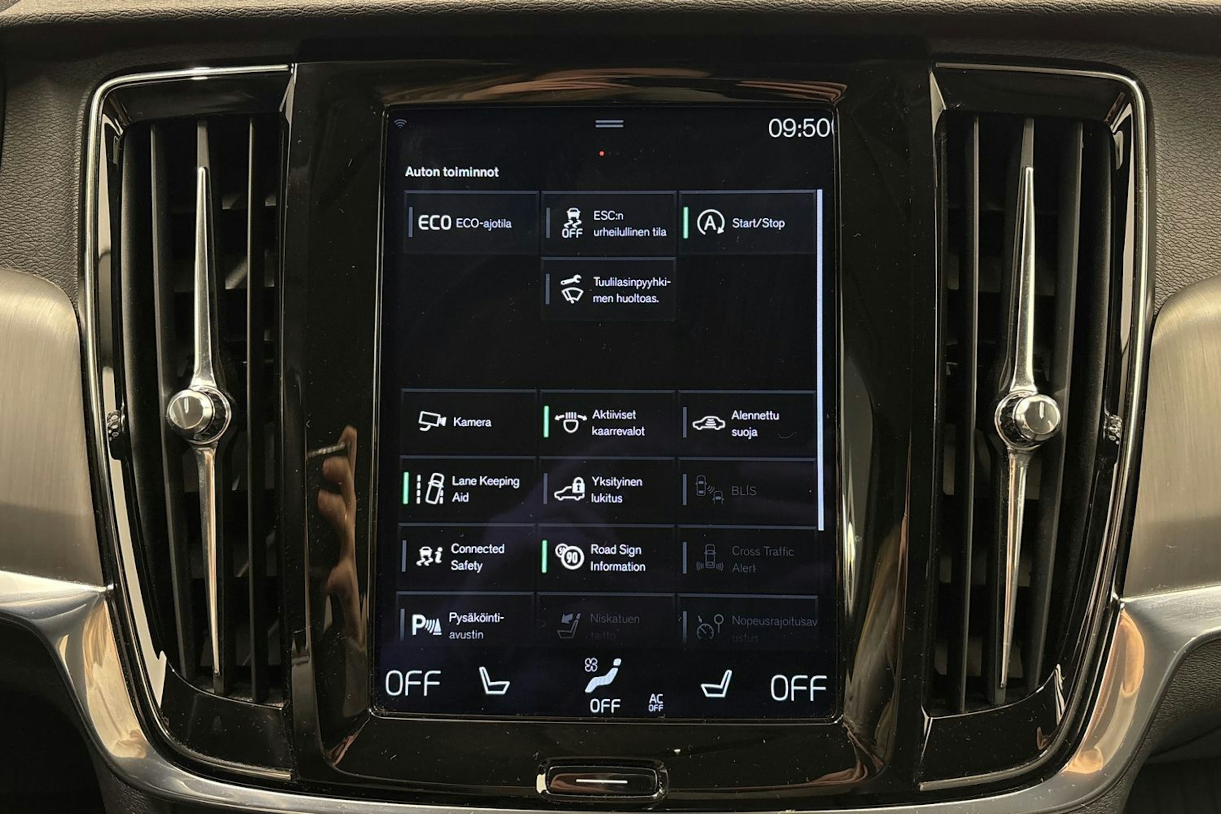 musta Volvo V90 2018 kuva 20.