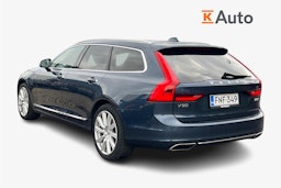 Sininen Volvo V90 2018 kuva 2.