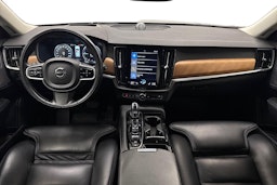 Sininen Volvo V90 2018 kuva 9.