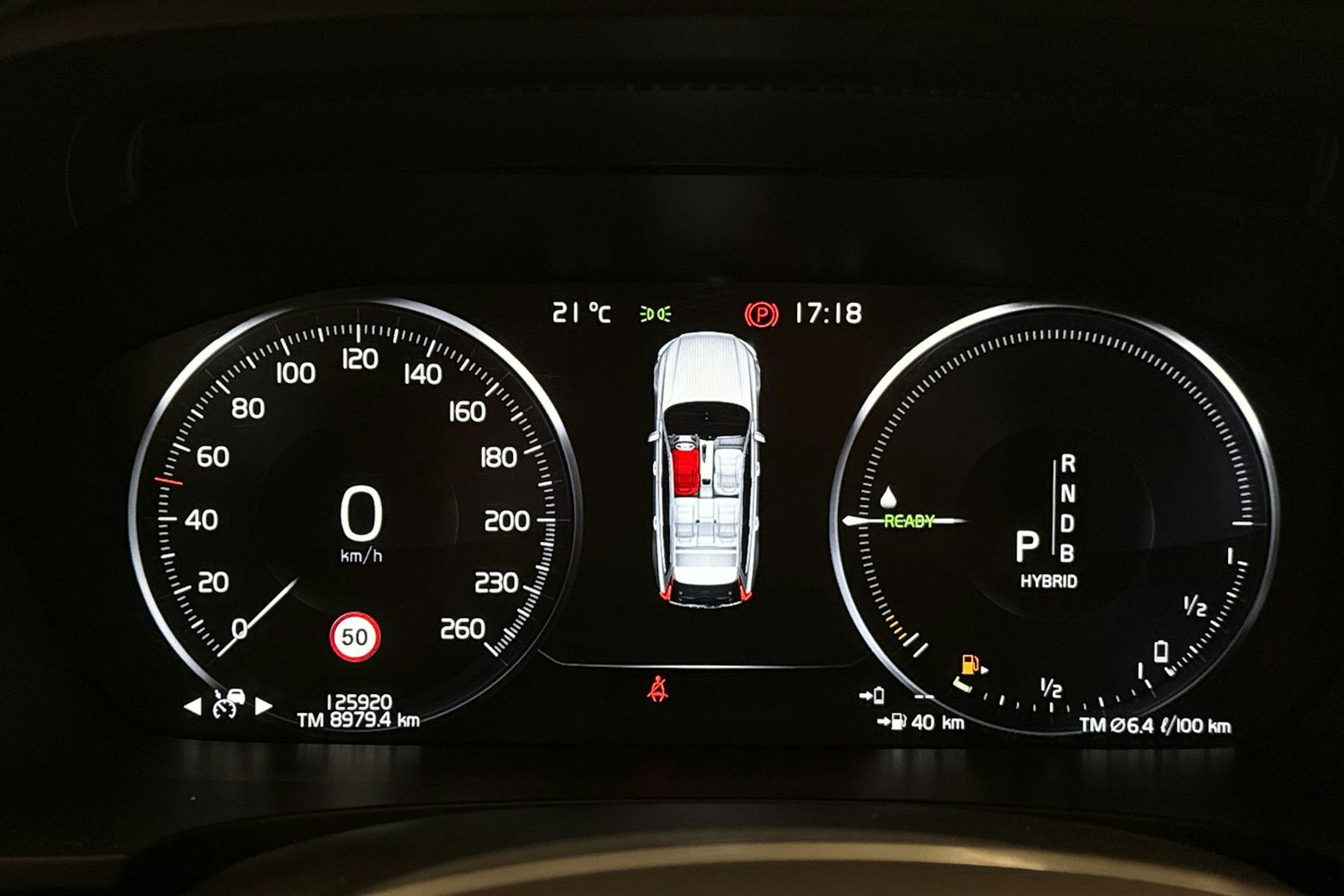 Sininen Volvo V90 2018 kuva 17.