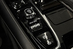 Sininen Volvo V90 2018 kuva 22.