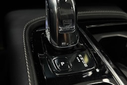 Sininen Volvo V90 2018 kuva 24.