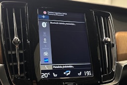 Sininen Volvo V90 2018 kuva 29.