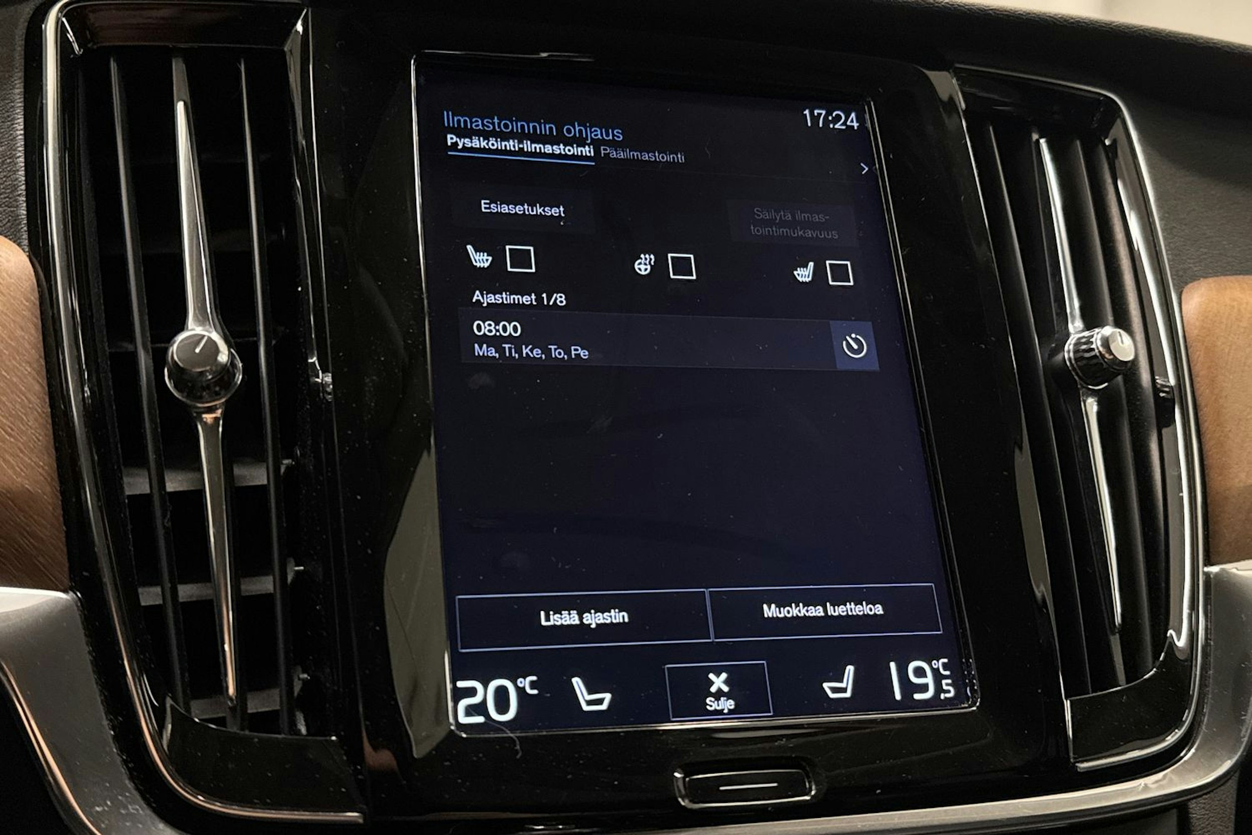 Sininen Volvo V90 2018 kuva 38.