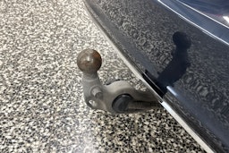 Sininen Volvo V90 2018 kuva 43.