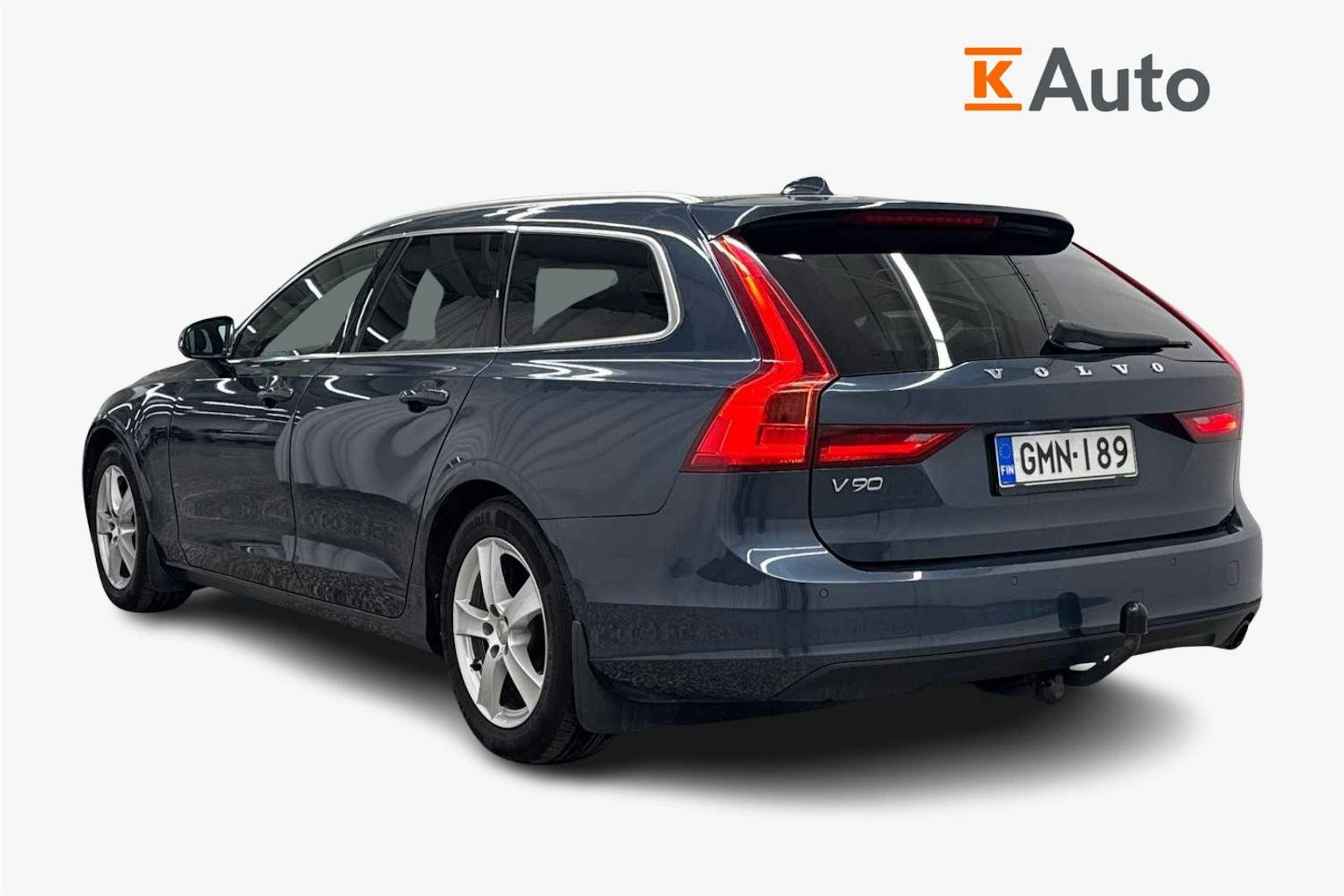 sininen Volvo V90 2018 kuva 2.