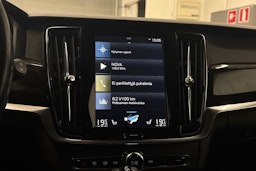 sininen Volvo V90 2018 kuva 21.