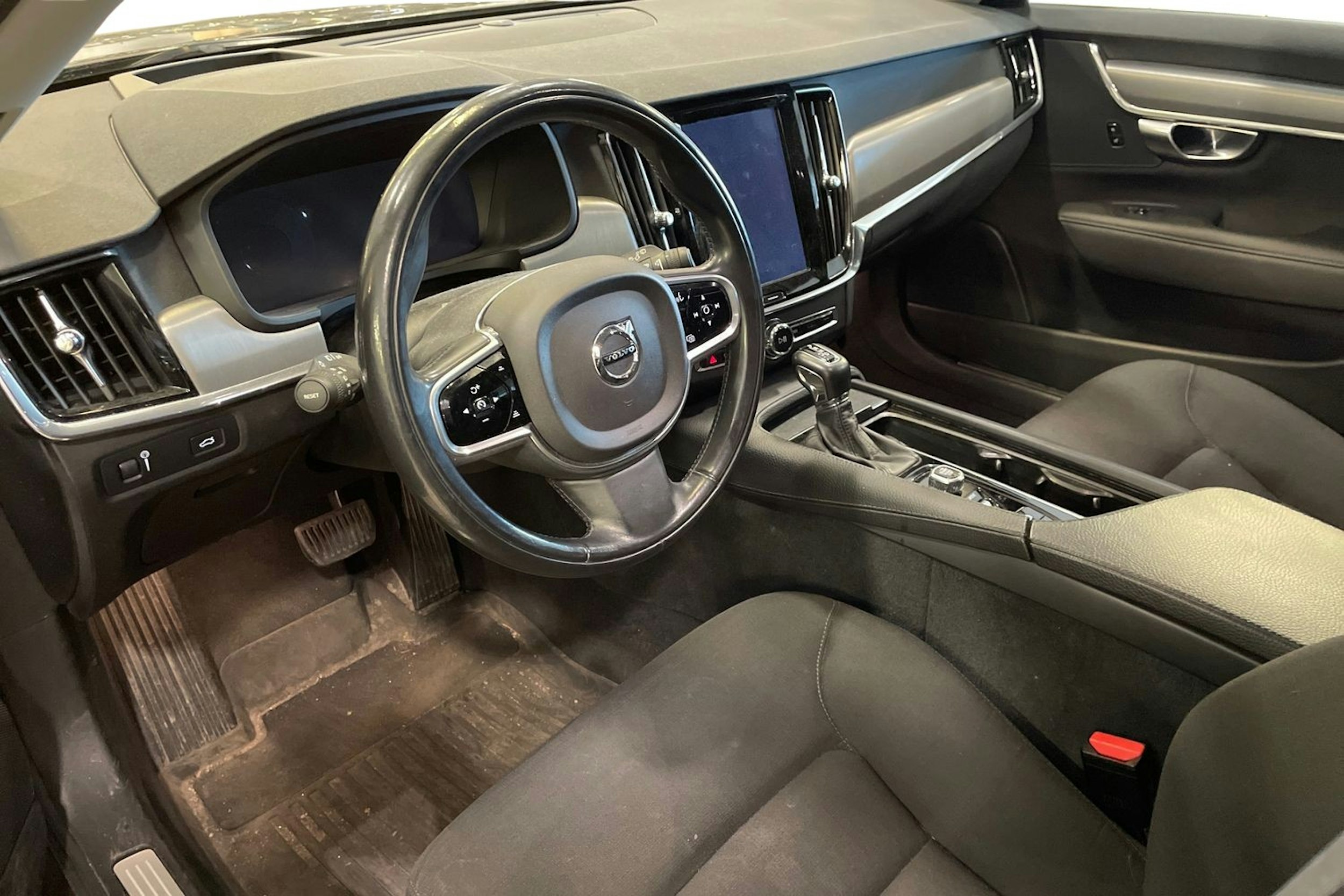 met. ruskea (beige) Volvo V90 2018 kuva 3.