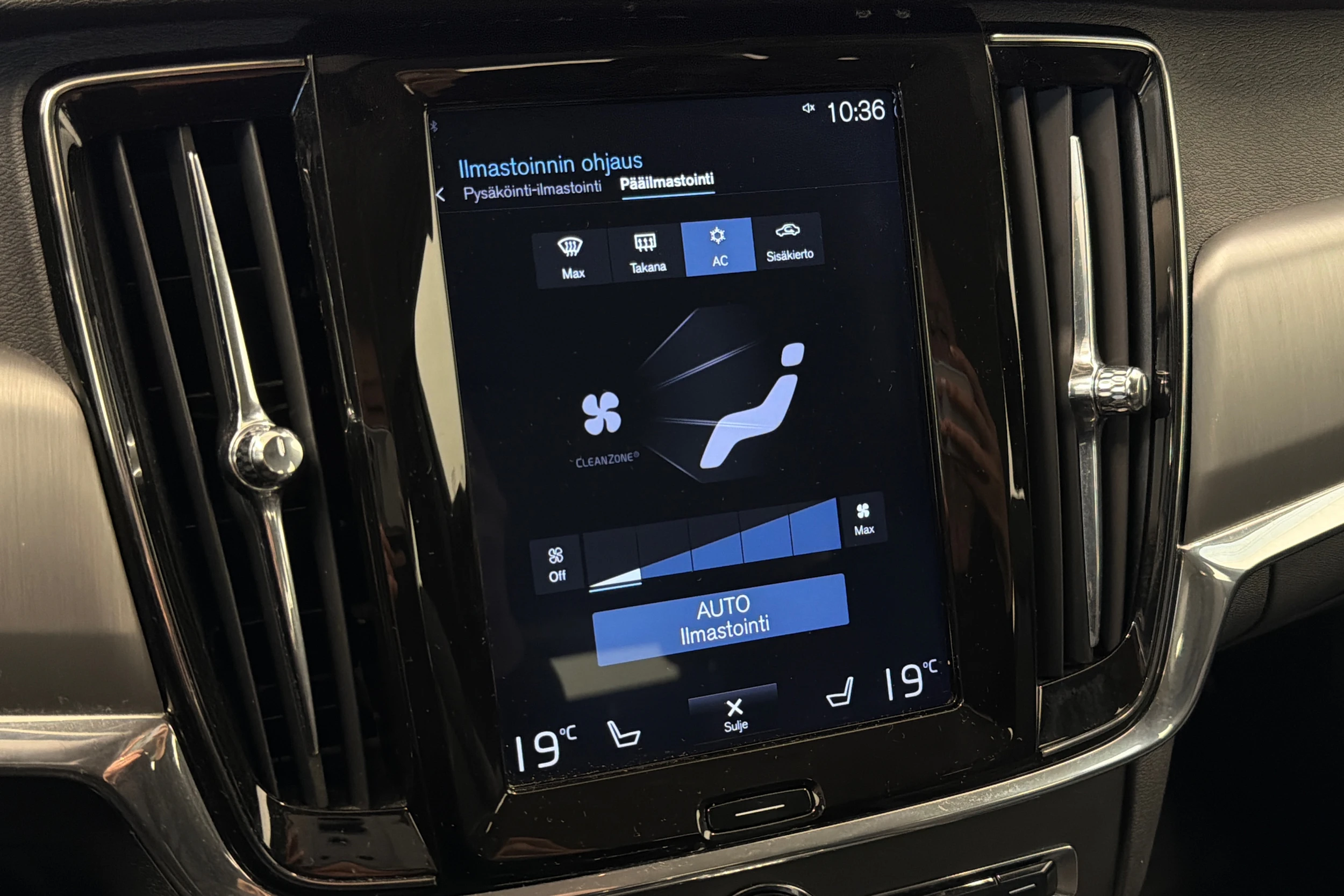 valkoinen Volvo V90 2018 kuva 25.