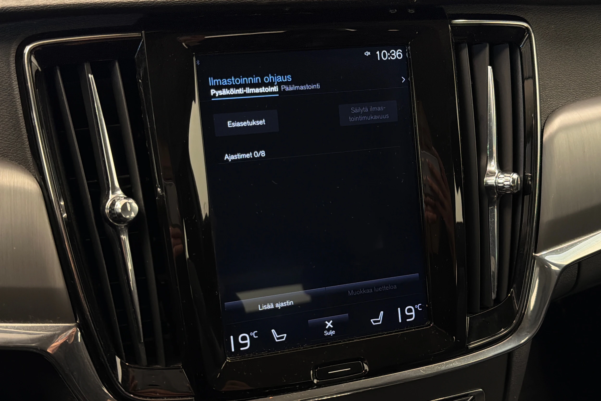 valkoinen Volvo V90 2018 kuva 26.