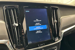 musta Volvo V90 2018 kuva 21.