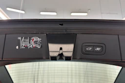 musta Volvo V90 2018 kuva 27.