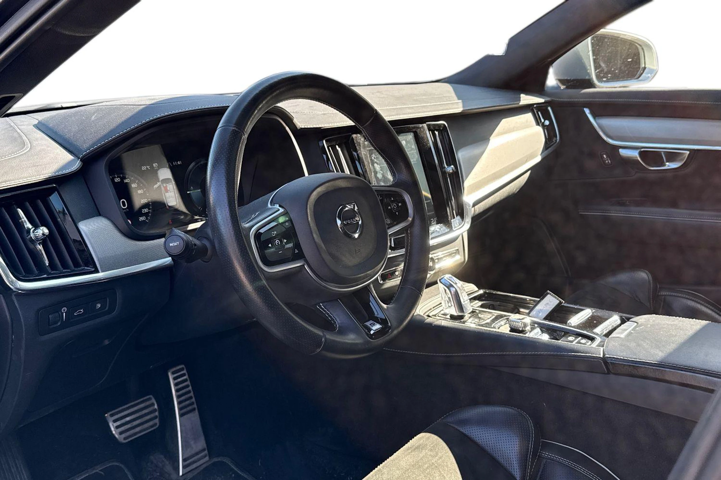 harmaa Volvo V90 2018 kuva 3.