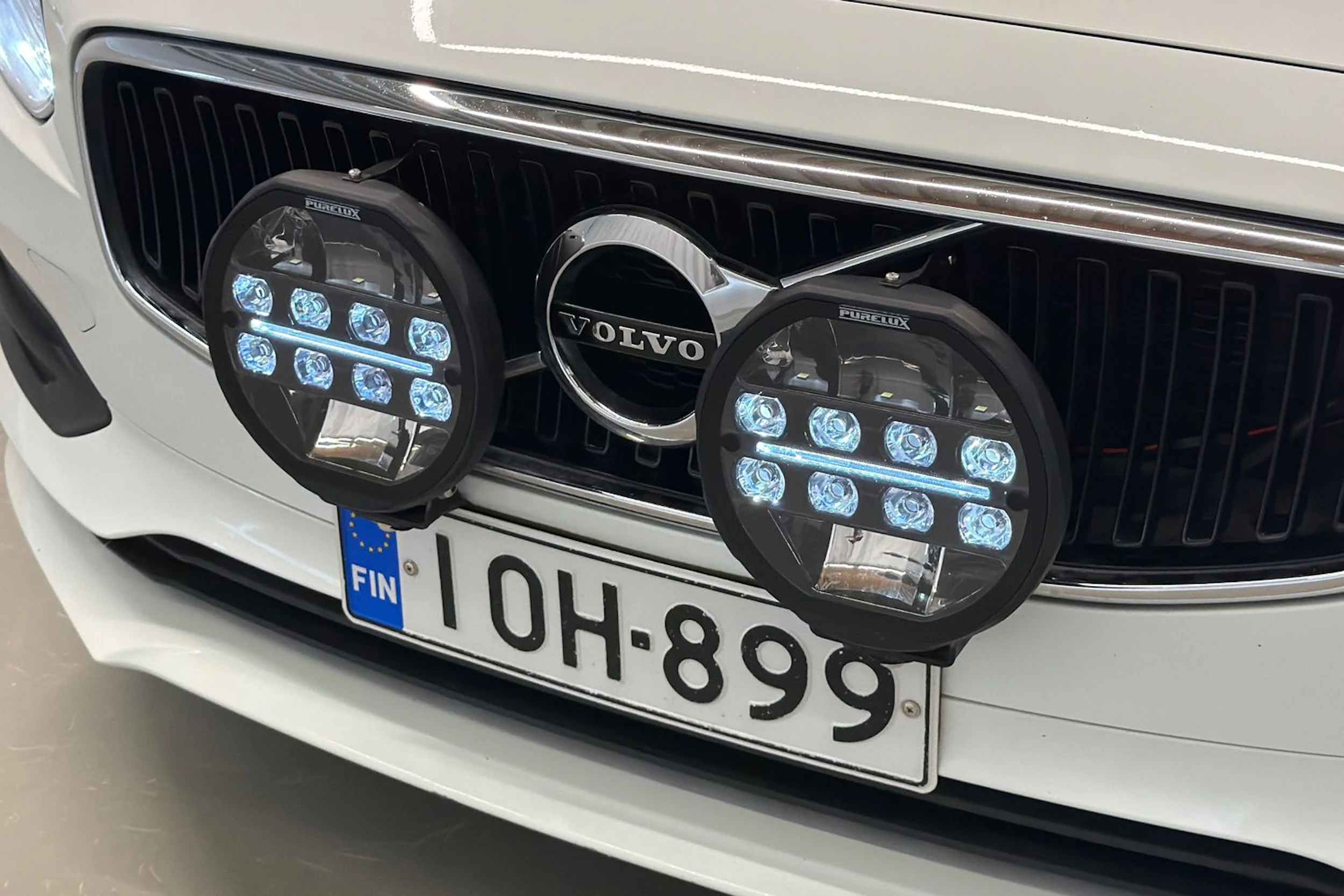 valkoinen Volvo V90 2018 kuva 11.