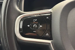 valkoinen Volvo V90 2018 kuva 17.