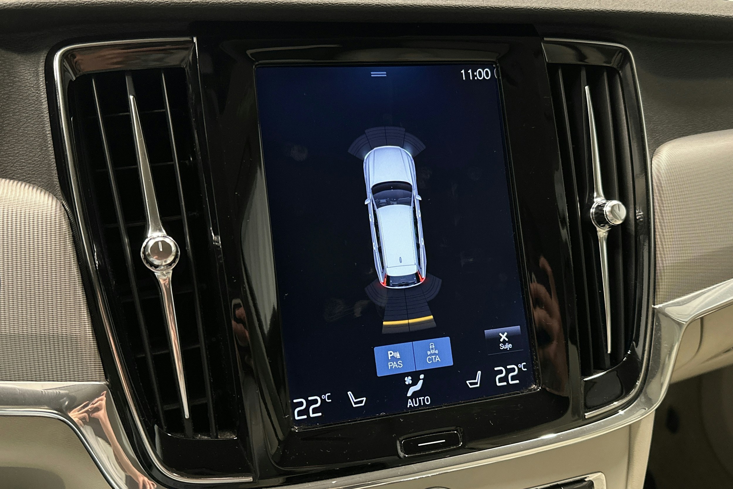 musta Volvo V90 2018 kuva 28.