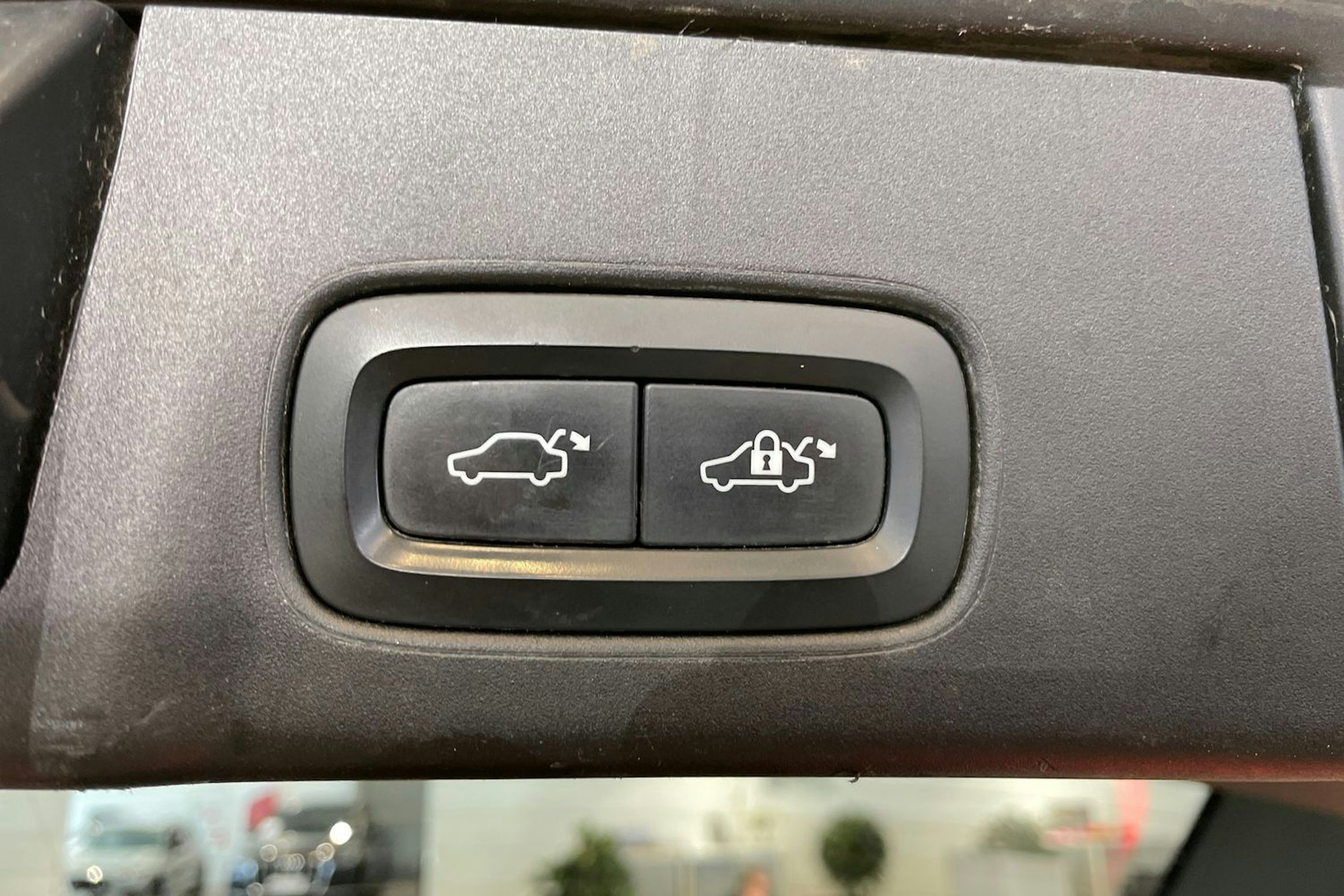 valkoinen Volvo V90 2018 kuva 15.