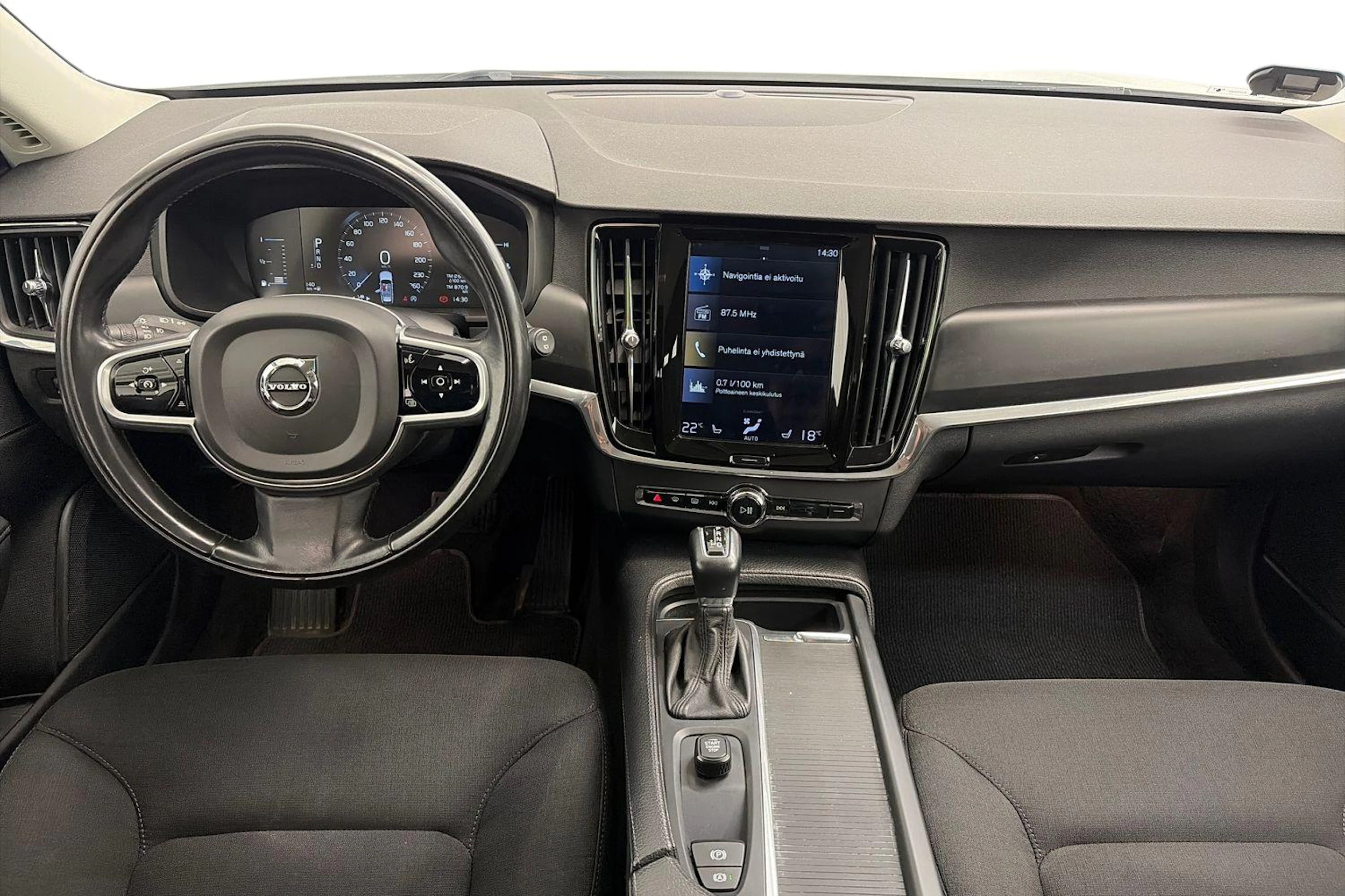 valkoinen Volvo V90 2018 kuva 7.