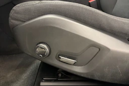 valkoinen Volvo V90 2018 kuva 14.